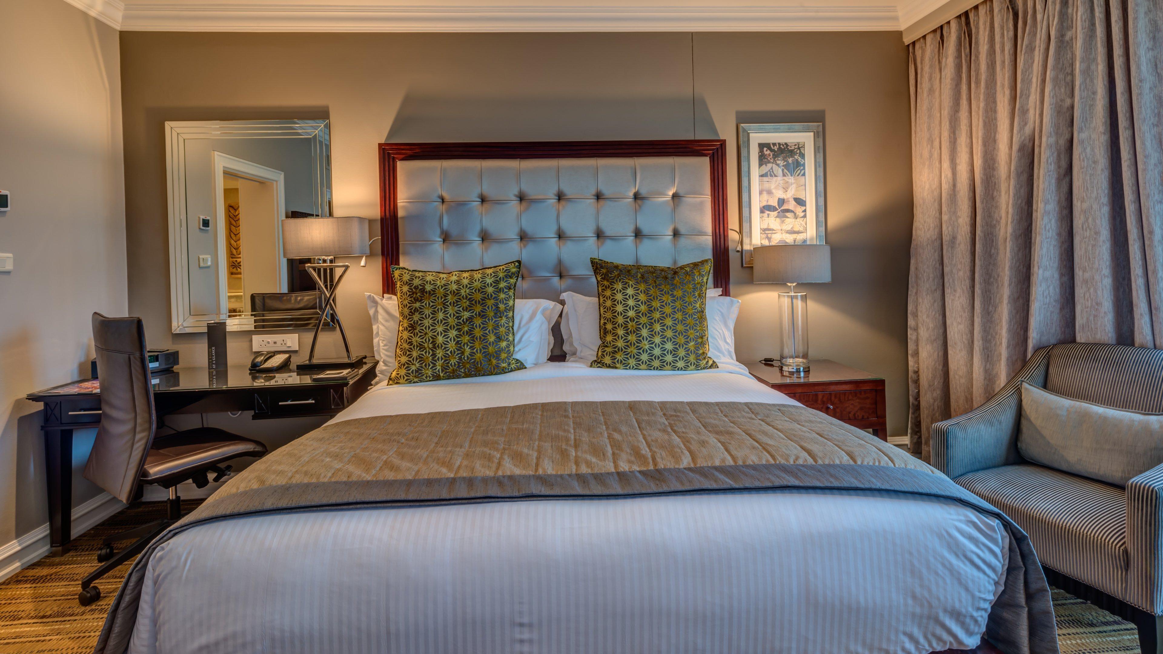 Intercontinental Johannesburg Or Tambo Airport Hotel By Ihg Кемптън Парк Екстериор снимка A bedroom at the hotel