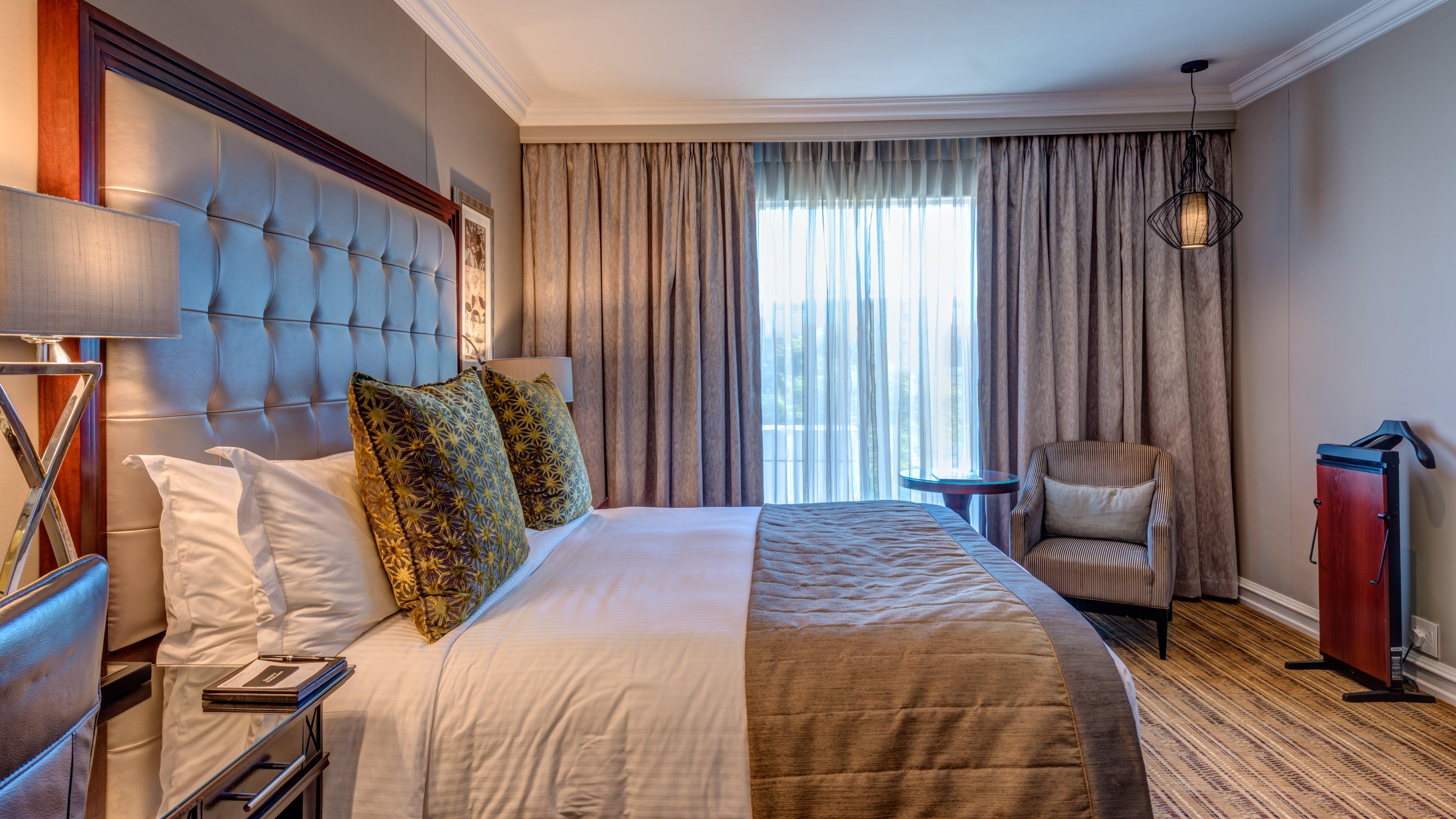 Intercontinental Johannesburg Or Tambo Airport Hotel By Ihg Кемптън Парк Екстериор снимка A bedroom at the hotel
